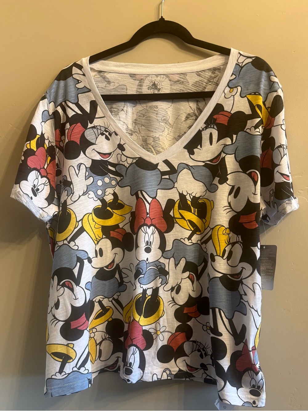 Disney Multicolor Minnie & Friends V-Neck Short Sleeve Tee